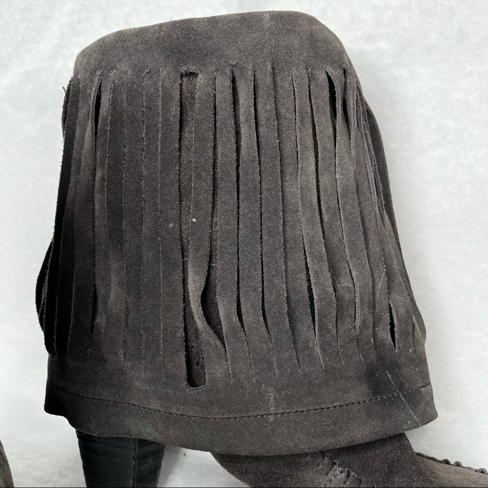 Born Banbury Gray Suede Leather Heel Fringe Ankle Booties Slip On Size 7.5 - Picture 6 of 10